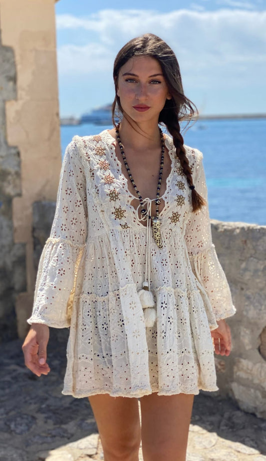 Chic Embroidered White Casual Dress